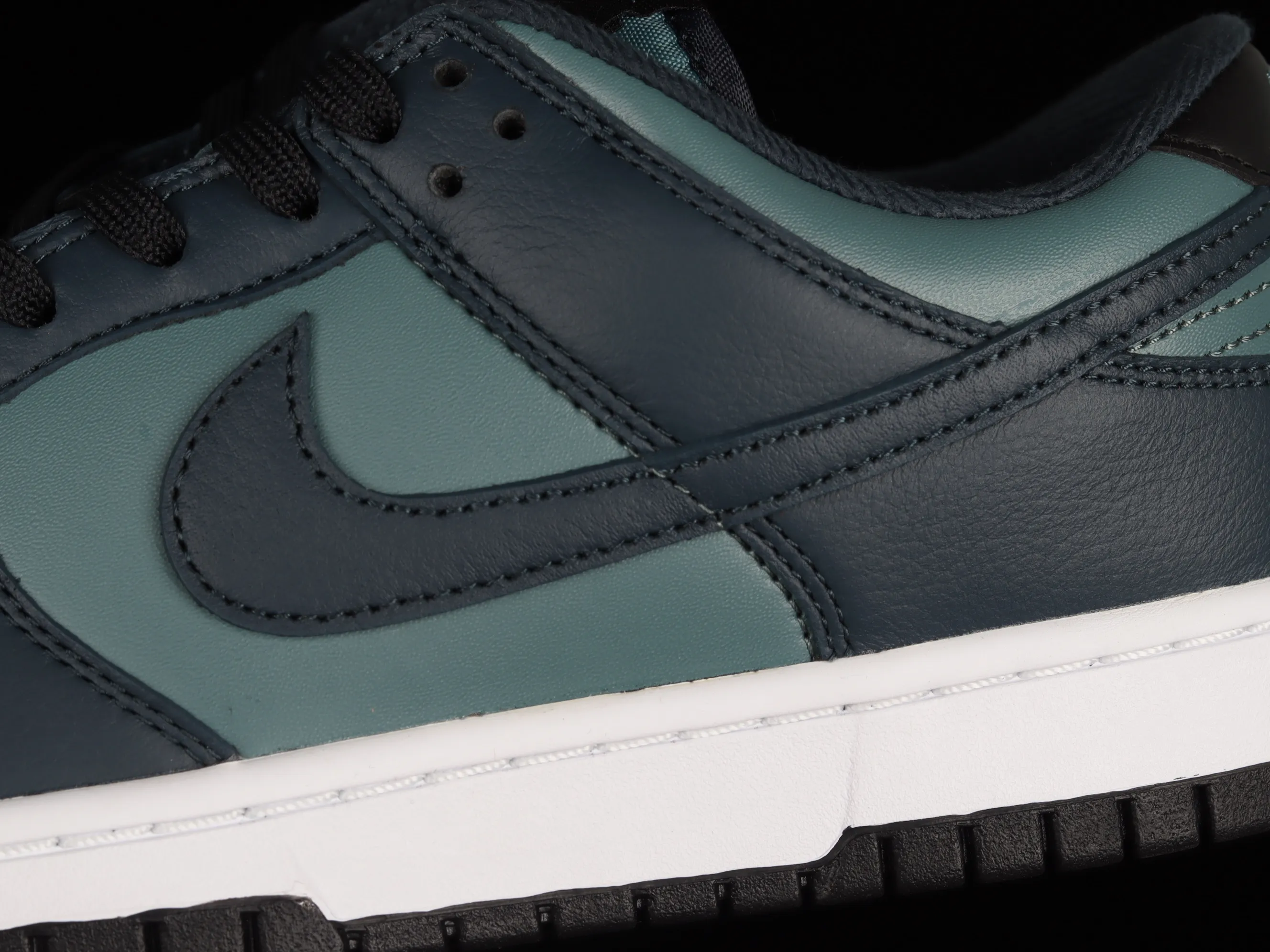All categories Nk SB Dunk Series Nk SB Dunk Low low-top sneakers #ZG version Nk Dunk Low dark blue dark green SB low-top sports and leisure sneakers DR9705-300